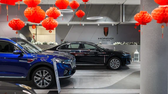 Россиян предупредили, что новогодних скидок на автомобили ждать не стоит