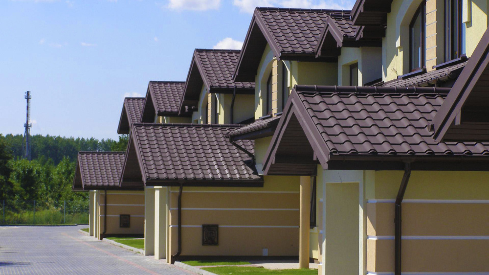 Металлочерепица, ее виды, классы качества и характеристика