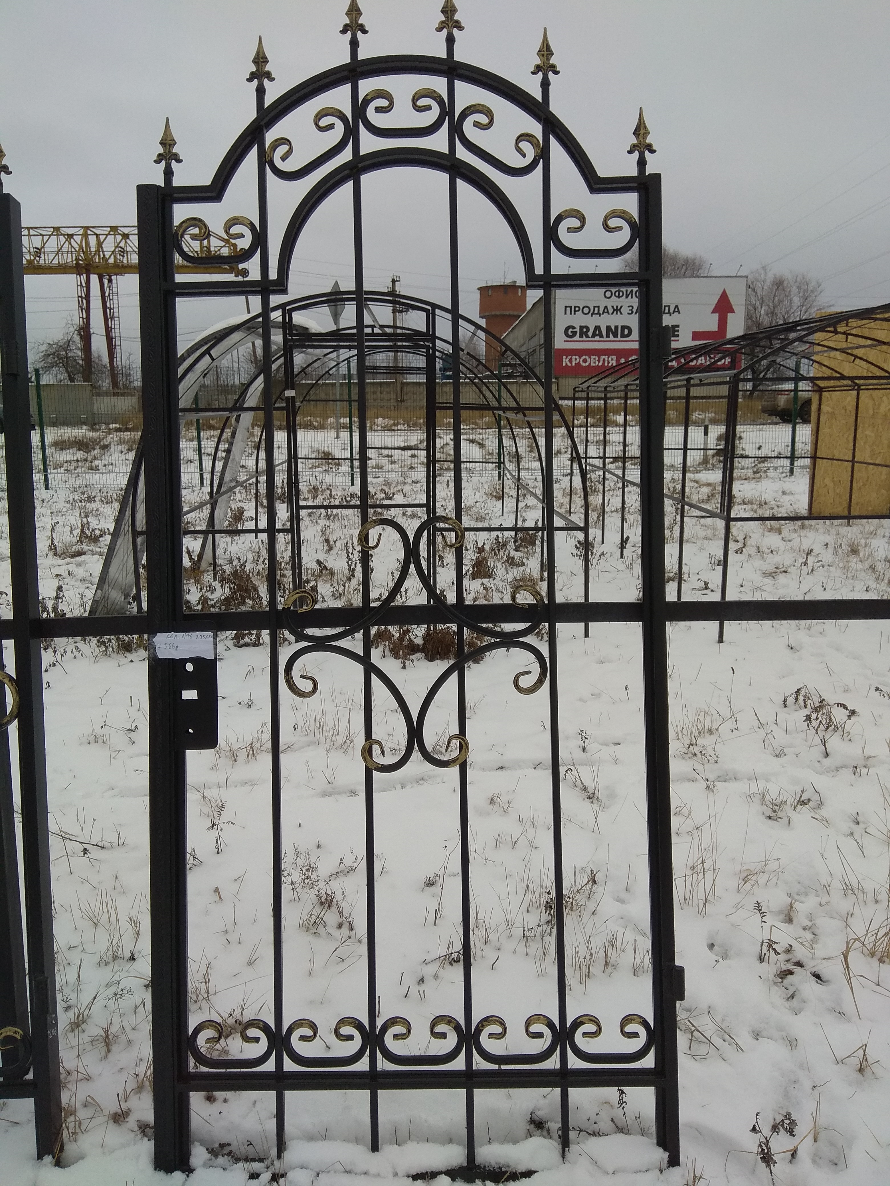 Калитка №18 кованная с пиками 2,35х1м + столб 60х80 h=2,9м изображение, анонсные картинки товара