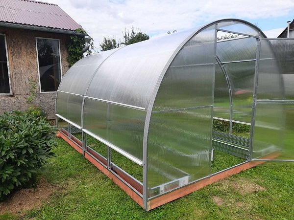 Теплица 4м с поликарбонатом "Агросфера-Титан 40*20"(3*2м) (шаг дуг 0,67м) с монтажом на брус изображение, анонсные картинки товара