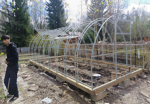 Установка теплицы из поликарбоната