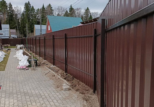 Забор из профнастила