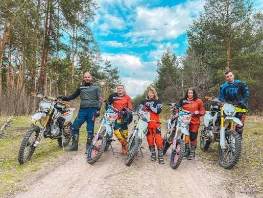 Passeio de enduro na rota para iniciantes (60 minutos)