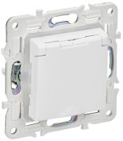 SKANDY Розетка 1-местная с заземлением с защитными шторками и крышкой 16А IP44 SK-R11W арктический белый IEK