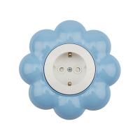 Розетка одноместная KRANZ HAPPY Цветок скрытой установки, с заземлением и защитными шторками, белая/голубая