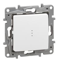 Legrand Etika Бел Переключатель 10А  авт. клем (аналог 672205)
