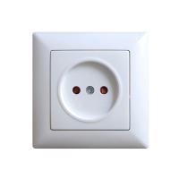 VS2811114 Розетка 1х со шторками бел