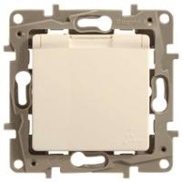 Legrand Etika Сл.кость Розетка с/з IP 44 с крышкой и шторками  авт.клеммы 16А