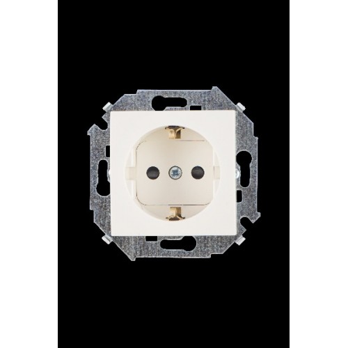 Розетка 2P+E Schuko  со шторками  16А  250В  винтовой зажим  белый