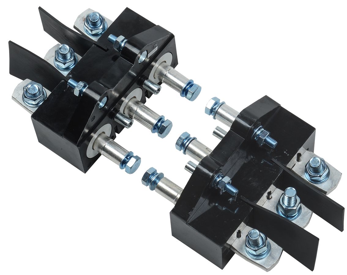 Панель втычная ПМм1-400е/630е c задним резьбовым присоединением для ВА88-39 MASTER с электронным расцепителем IEK