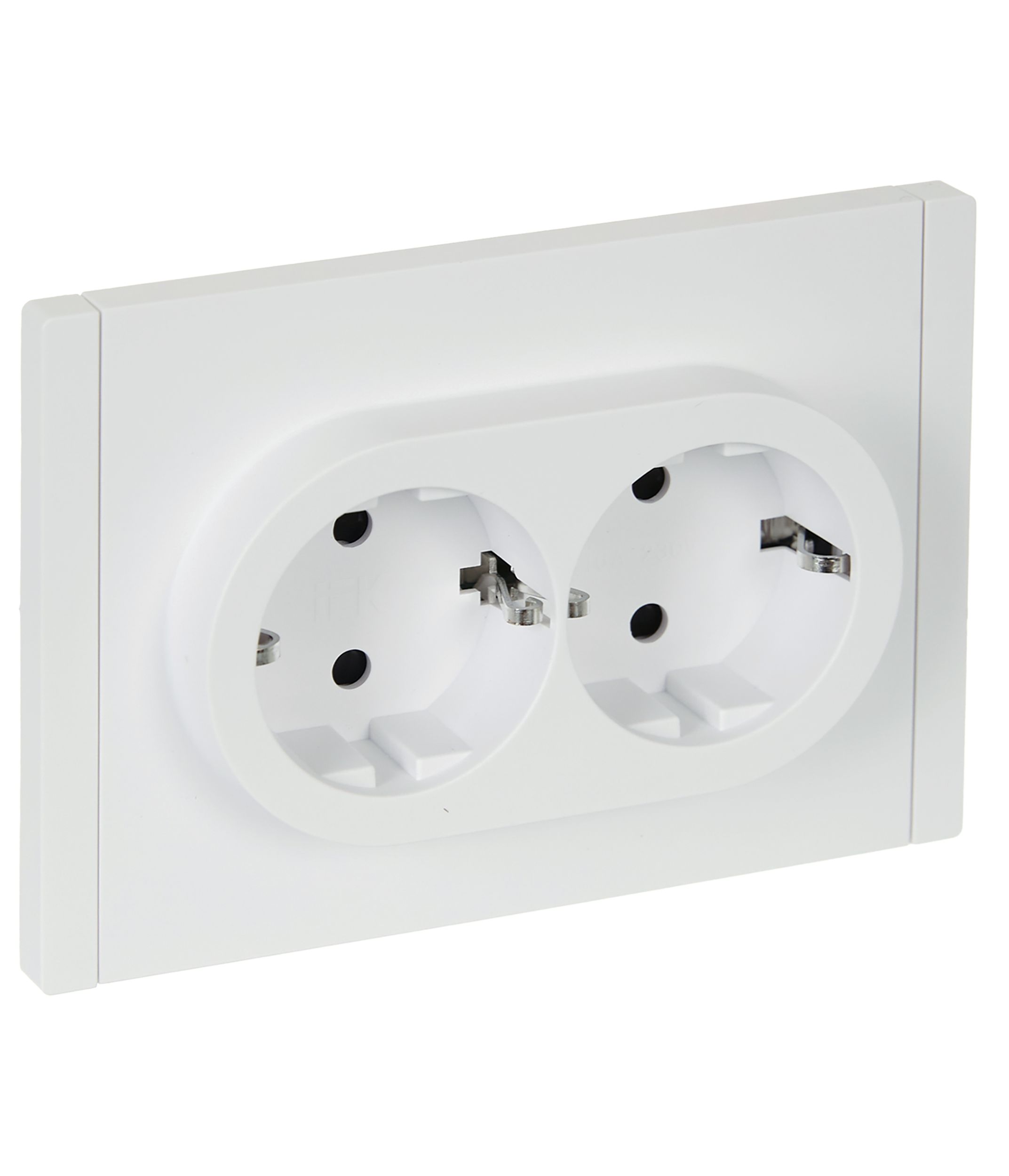 FORTE&PIANO Розетка 2-местная с заземлением с защитными шторками безвинтовое крепление 16А FP223 белый IEK