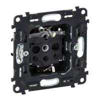 Legrand Valena Мех INMATIC Розетка б/з  со шторками  безвинт.зажим