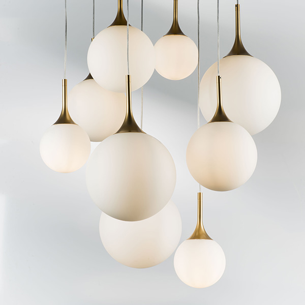 813092 Люстра GLOBO 9х40W E14 gold/white