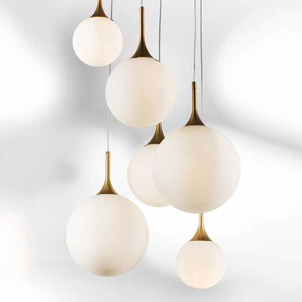 813062 Люстра GLOBO 6х40W E14 gold/white