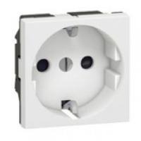 BT Axolute White Розетка с/з защитными шторками  винт. зажим  возможность индикации  2 мод