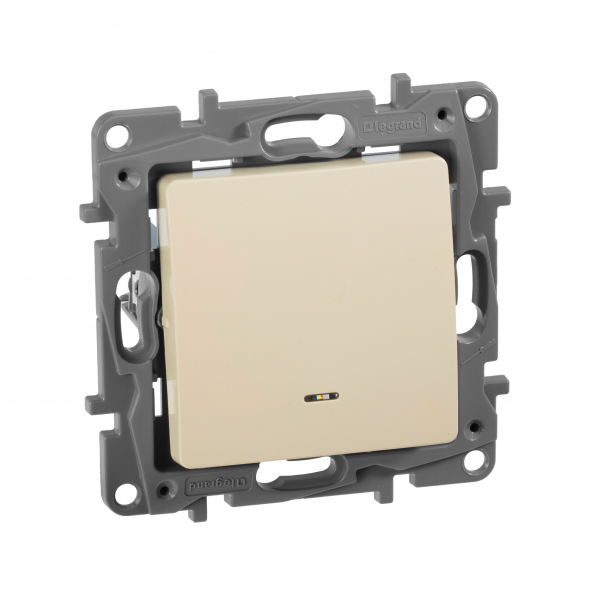 Legrand Etika Сл.кость Переключатель с подсветкой  10А  авт. клем