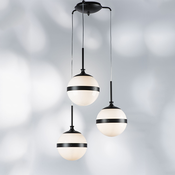 813137 Люстра GLOBO 3х40W E14 black/white