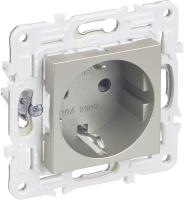 SKANDY Розетка с заземлением с защитными шторками 16А SK-R04Sh шампань IEK