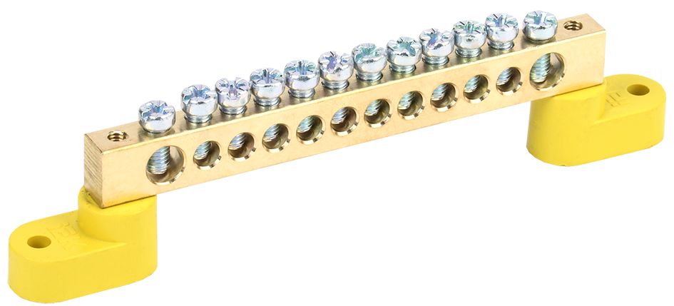 Шина PE "земля" на двух угловых изоляторах ШНИ-8х12-12-У2-Ж IEK