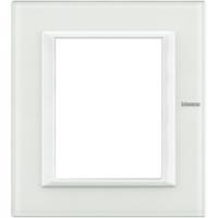 BT Axolute Белое стекло Рамка 3+3 мод прямоугольная