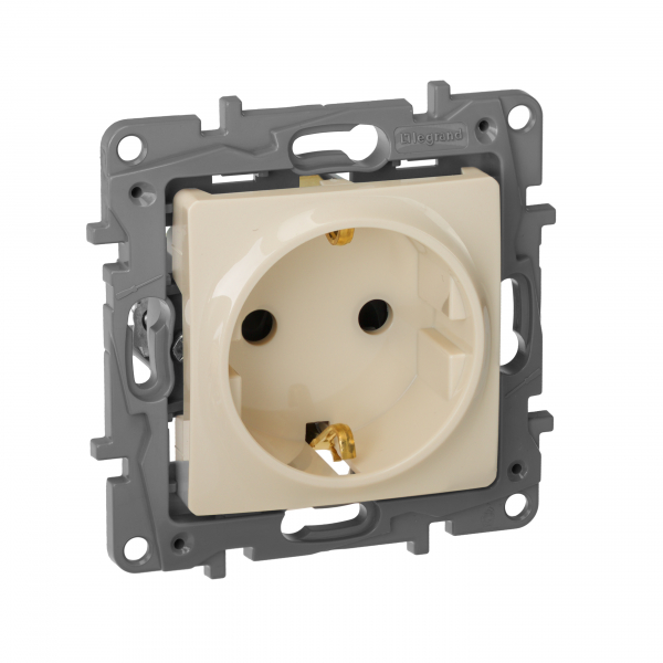 Legrand Etika Сл.кость Розетка с/з со шторками  винт. клем.