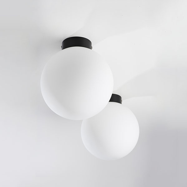 812027 Люстра GLOBO 1х40W E14 matt black/white