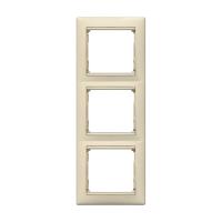Legrand Valena Крем Рамка 3-ая верт