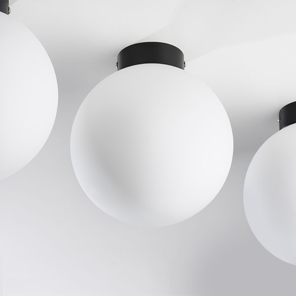 812027 Люстра GLOBO 1х40W E14 matt black/white