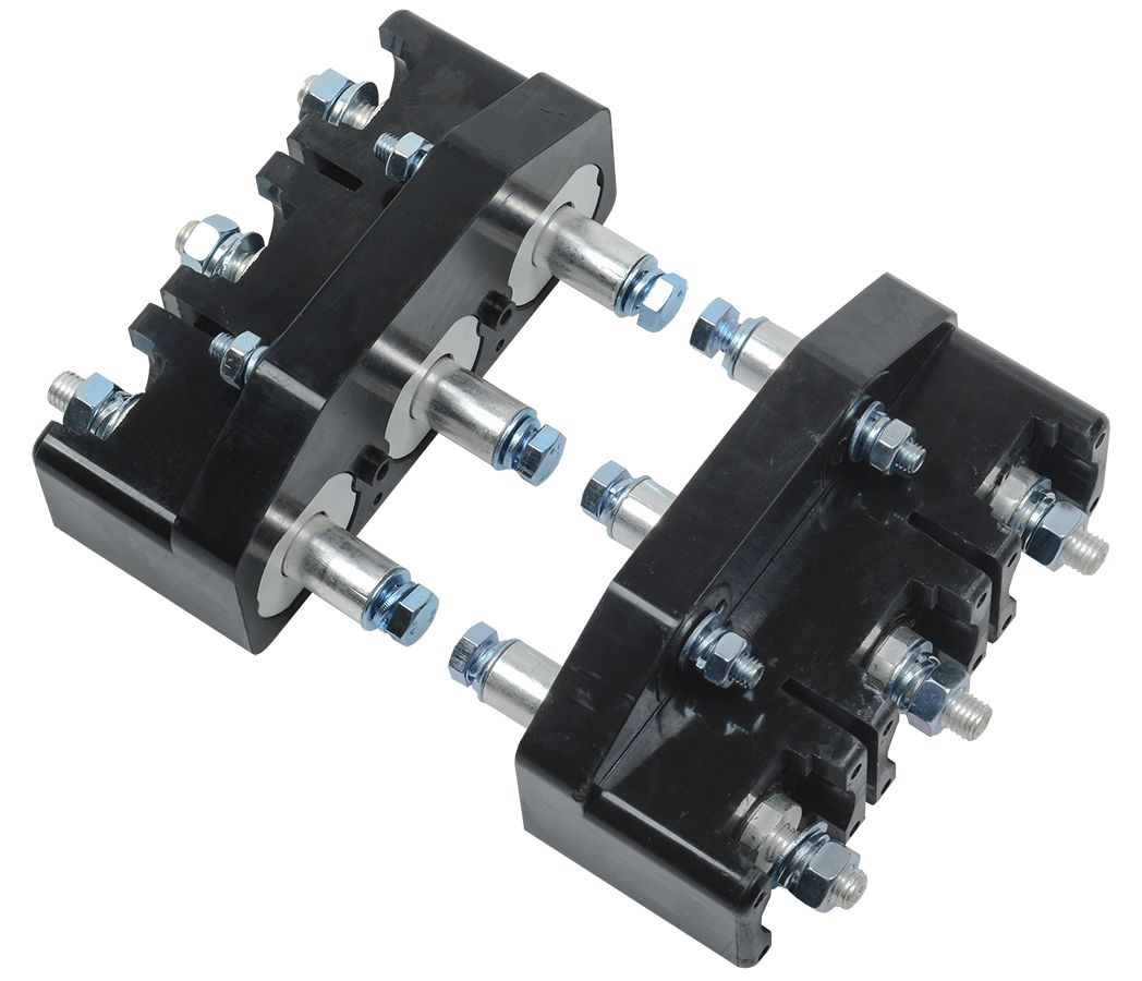 Панель втычная ПМм1-800е c задним резьбовым присоединением для ВА88-40 MASTER с электронным расцепителем IEK