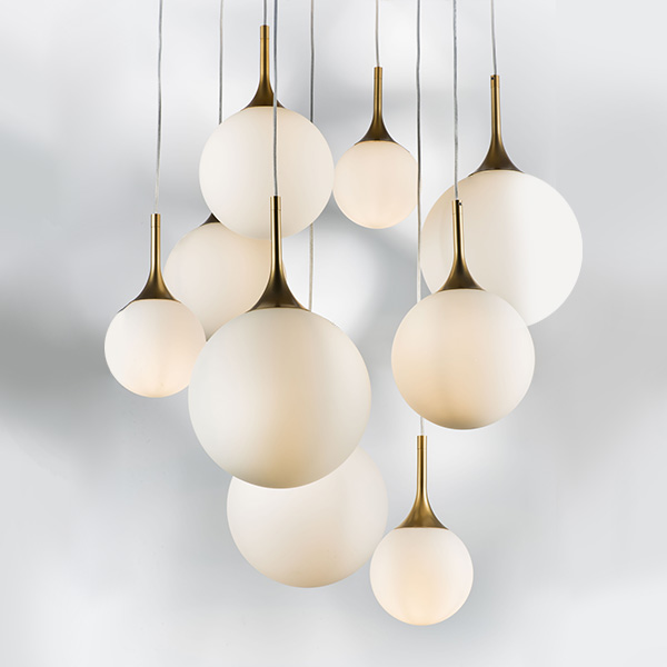 813092 Люстра GLOBO 9х40W E14 gold/white