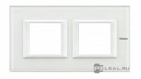BT Axolute Белое стекло Рамка 2+2 мод прямоугольная горизонтальная