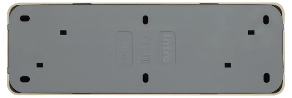 Розетка Intro Quadro 2-208-02 с заземлением четырехместная 4х2P+E, 16А-250В, IP20, ОУ, слоновая кость