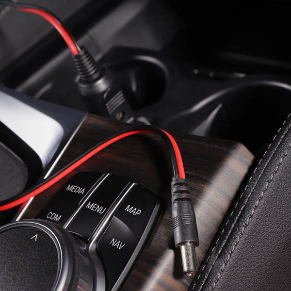 Автозарядка с индикатором (разъем 2.1х5.5) (АЗУ) шнур прямой 1.5 м REXANT