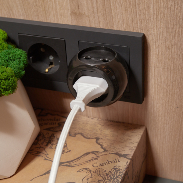 Тройник электрический «Шар» 6А б/з черный 220 В REXANT