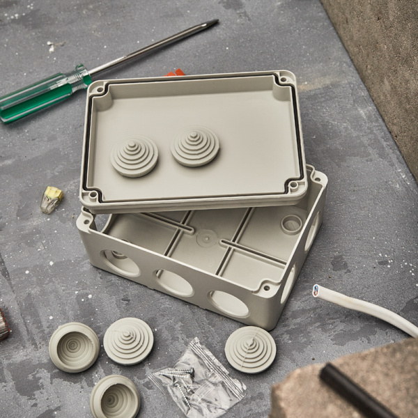 Коробка распаячная ОУ 150x110x70 мм, винт IP55 REXANT