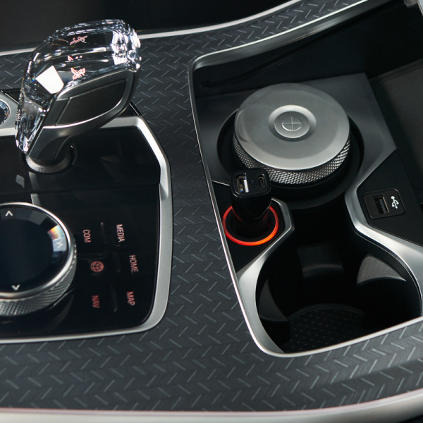 Зарядное устройство в прикуриватель REXANT USB x Type-C, 18W, с Quick charge, черное