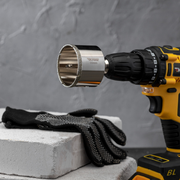 Коронка алмазная 55мм по керамограниту с центровочным сверлом KRANZ