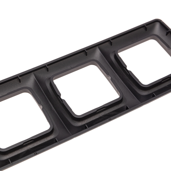 DEA Рамка 4-я горизонтальная Черный Металлик KRANZ 