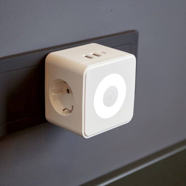 Двойник электрический Куб 16А с/з + 2хUSB-A 2,4А + USB Type-C 3А с ночной подсветкой, белый REXANT