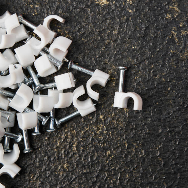 Крепеж кабеля круглый 4 мм, белый (упак. 50 шт)  REXANT