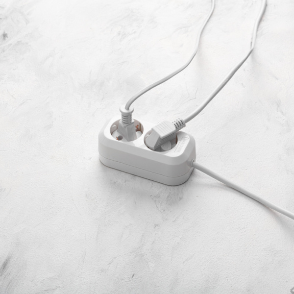 Удлинитель 2 гнезда, 1,5м, 3х0,75мм², с/з, белый PROconnect