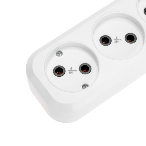 Удлинитель 3 гнезда, 5м, 2х0,75мм², б/з, белый PROconnect