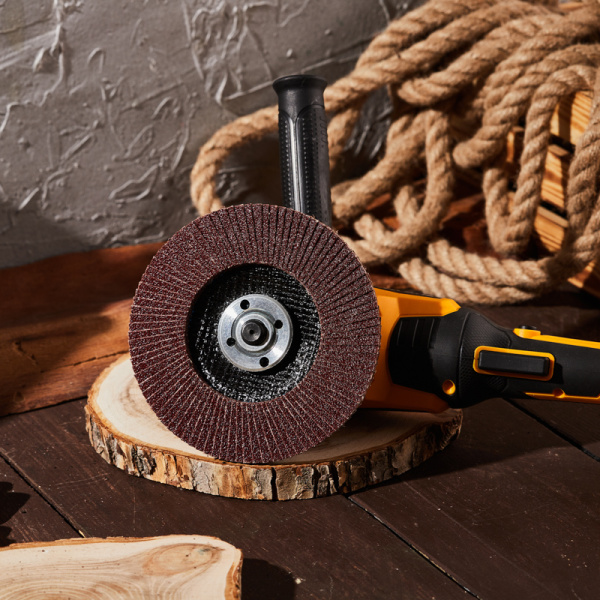 Круг лепестковый торцевой, P60, 150х22,2мм KRANZ