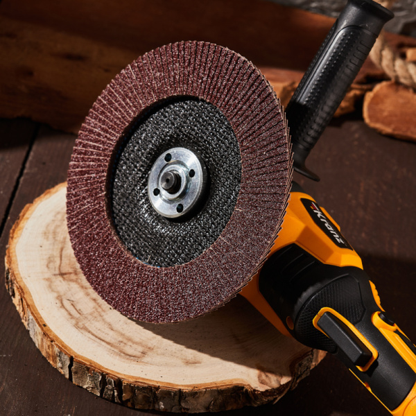 Круг лепестковый торцевой, P60, 180х22,2мм KRANZ