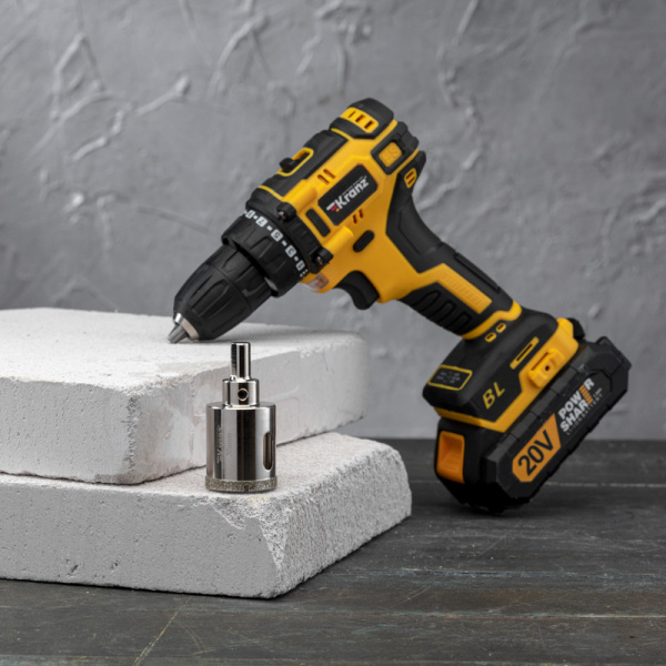 Коронка алмазная 38мм по керамограниту с центровочным сверлом KRANZ