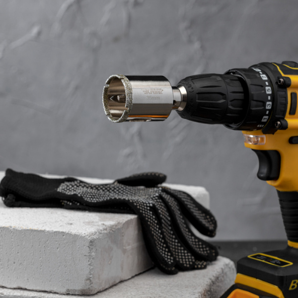 Коронка алмазная 38мм по керамограниту с центровочным сверлом KRANZ