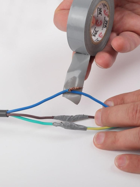 ЭРА ПВХ-изолента 15мм*20м красная (10/200/8000)