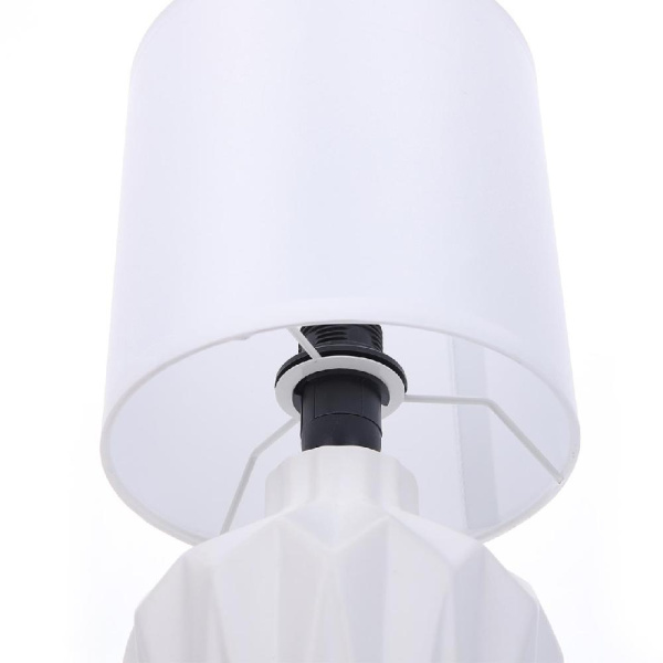 8226/1T MODERNI LN25 384 белый, керамика/текстиль Настольная лампа E14 1*40W 220V ORIGAMIA