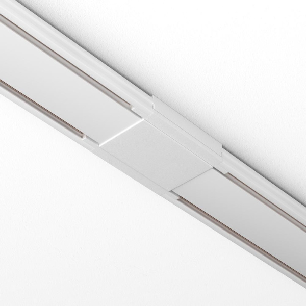 Коннектор питания прямой Radity белый