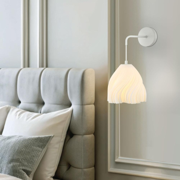 НАСТЕННЫЙ СВЕТИЛЬНИК С АКРИЛОВЫМ ПЛАФОНОМ 40075/1